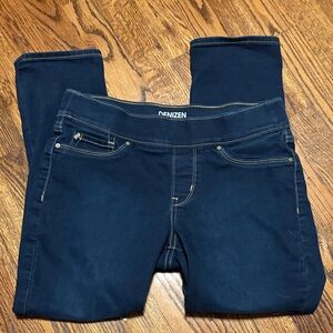 EUC Denizen from Levi's Women's Dark Blue Crop 8